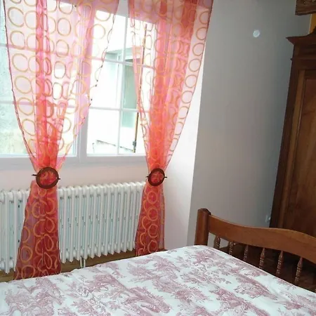 Charentais Renove, Vue Vignobles, Proche Angouleme - Fr-1-653-90 Holiday home Champagne-de-Blanzac