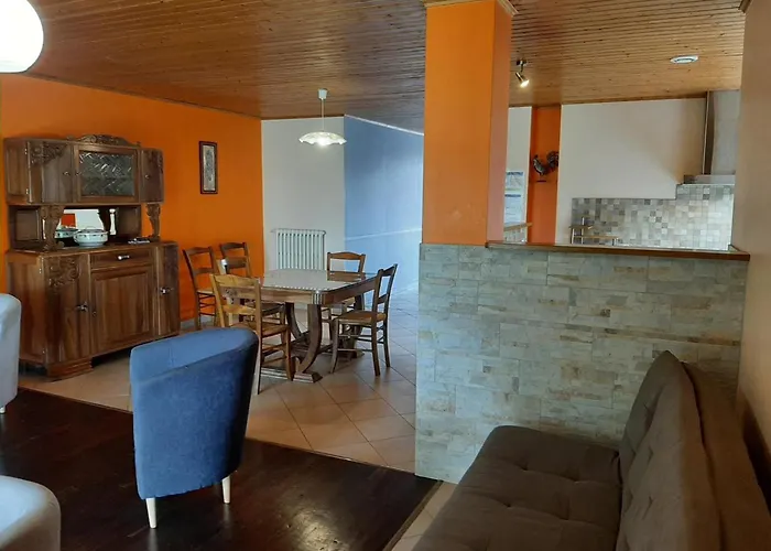 Charentais Rénové, Vue Vignobles, Proche Angoulême - Fr-1-653-90 Сasa de vacaciones